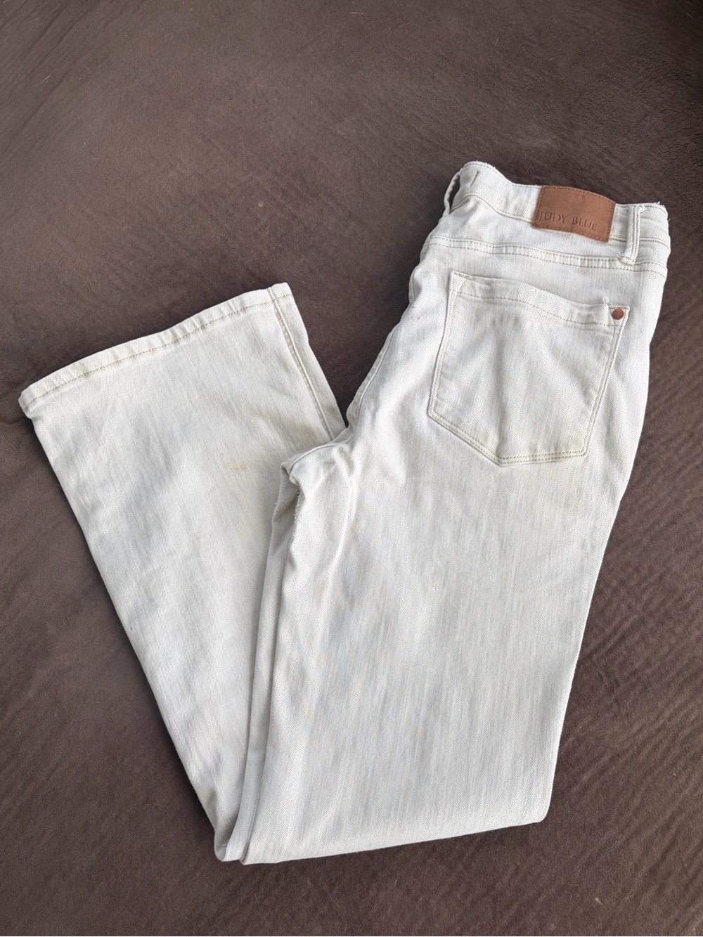 Judy Blue Off-White High-Rise Straight Leg Jeans